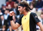 开云APP-包含意大利网球队血洗日本网球队，西西帕斯完成帽子戏法的词条