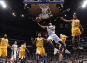 开云官方app入口-老鹰精神再现，从NBA传奇翻盘到美加墨世界杯的战术启示