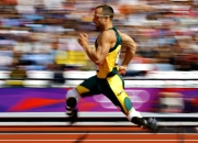 开云体育app-猛龙绝杀火箭，浓眉哥惊艳四座，一场定义赛季的经典对决