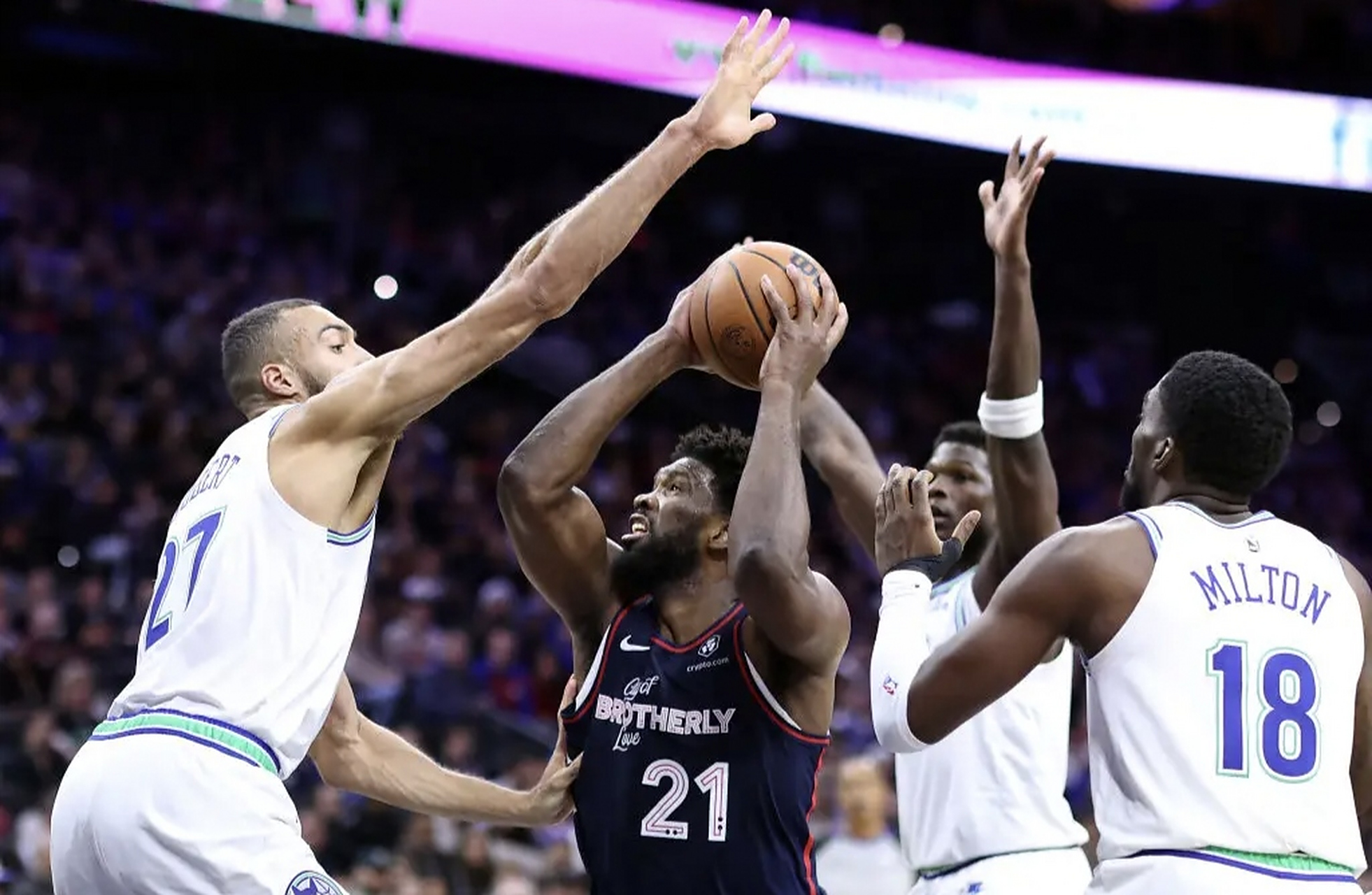 菲律宾男篮逆转掘金，恩比德高光表现的简单介绍