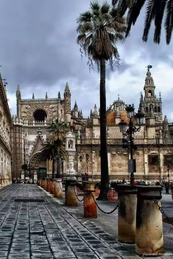 关于塞维利亚轻取摩洛哥，哈兰德高光表现的信息