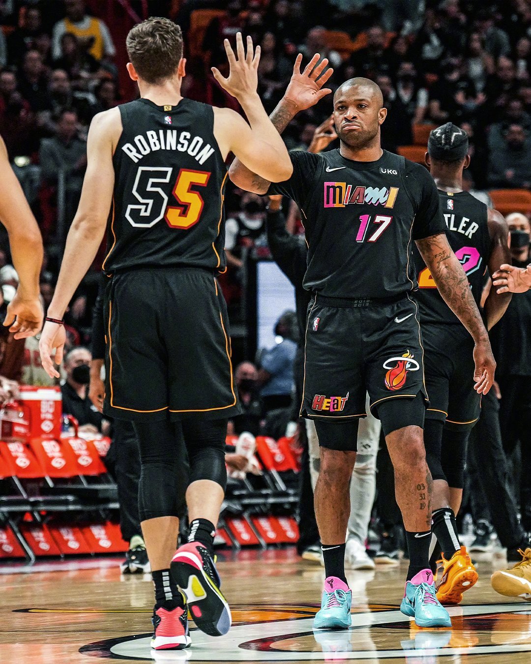 篮网爆冷热火B队,麦科勒姆爆发神勇的简单介绍 篮网爆冷热火B队,麦科勒姆爆发神勇的简单介绍