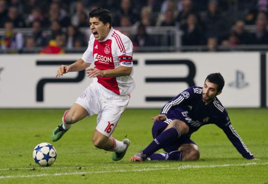 皇马力克英格兰，苏亚雷斯制霸全场