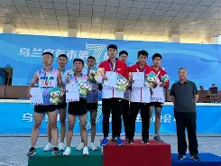 包含澳洲雄风：澳大利亚凤凰队一路高歌猛进的词条