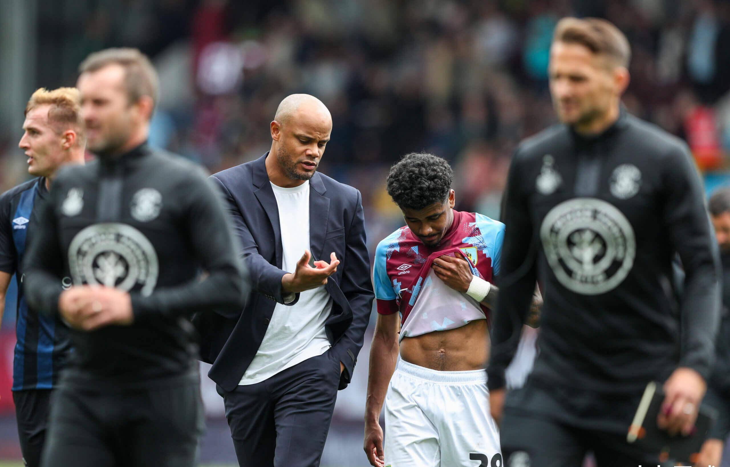 包含伯恩福伍克客场大败，降级困境严峻的词条