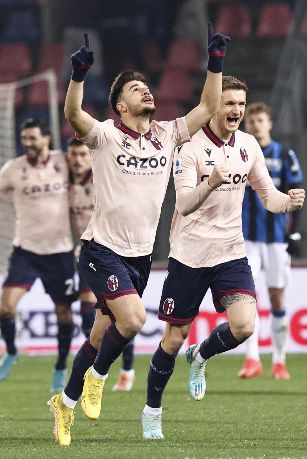 博洛尼亚队员公开声讨队友不努力的态度的简单介绍