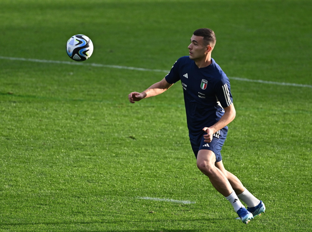 关于意大利足球联赛中一支实力超强球队抢眼的信息