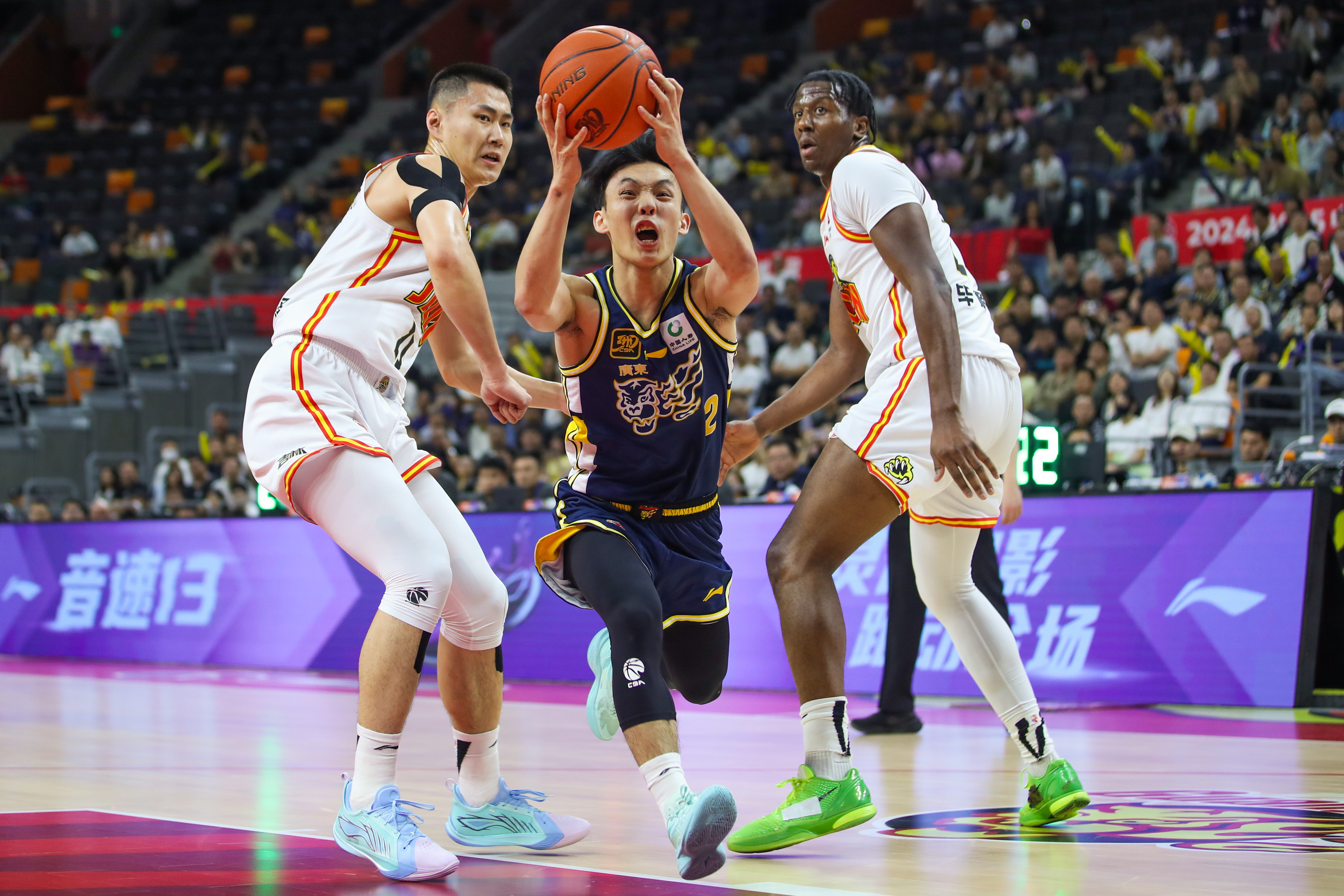 包含吉林男篮客场失利，需改善比赛策略的词条