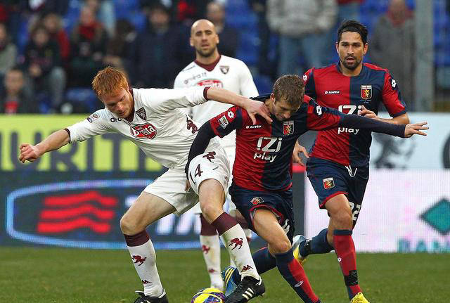 包含热那亚球员表现抢眼，助球队取得胜利的词条