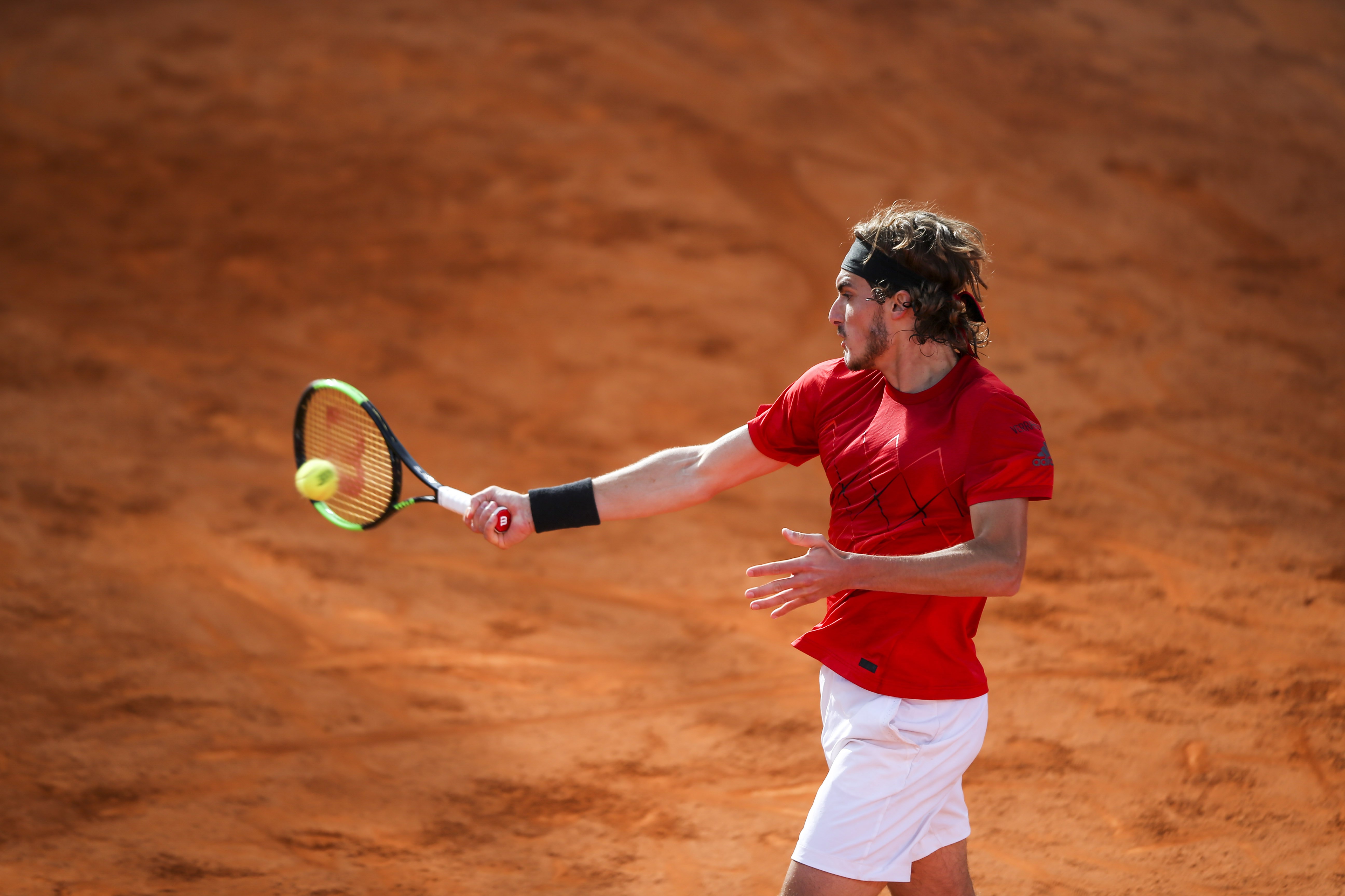 美国网球队险胜世界网球队，西西帕斯关键制胜的简单介绍