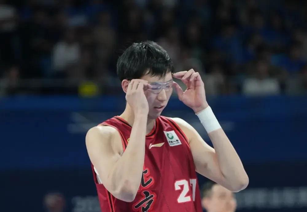 关于北京队轻取尼克斯，周琦状态火热的信息