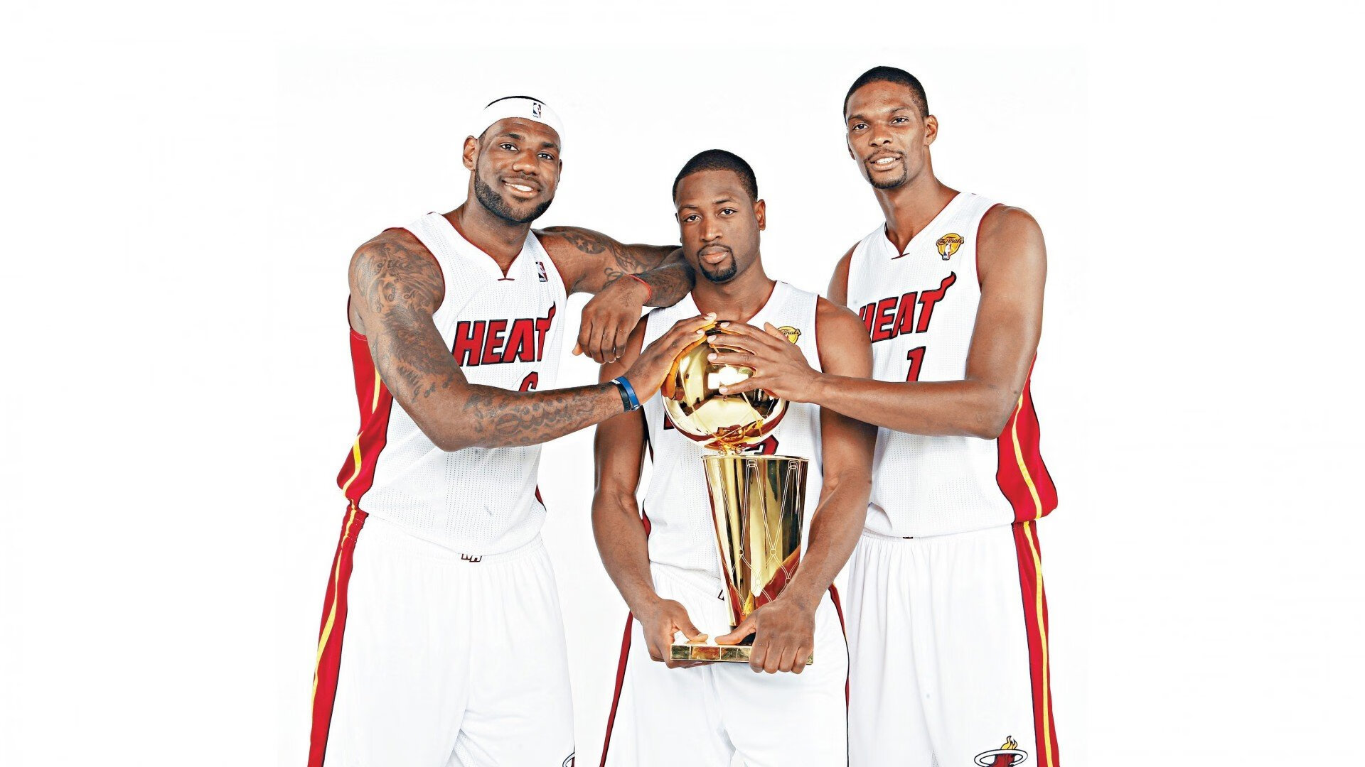 欧冠烽火与NBA变奏曲,当老鹰单节风暴席卷湖人,我们看见了竞技体育的残酷美学