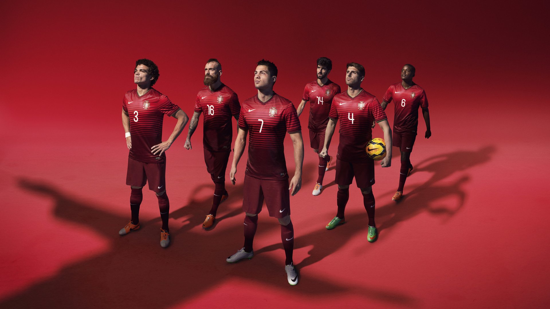 金玟哉硬仗之王，从亚洲铁闸到欧陆磐石，冰岛战术完胜爱尔兰的启示